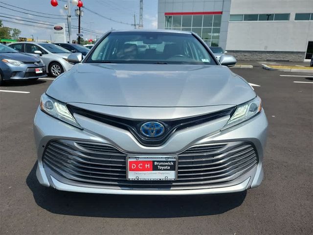 2020 Toyota Camry Hybrid XLE