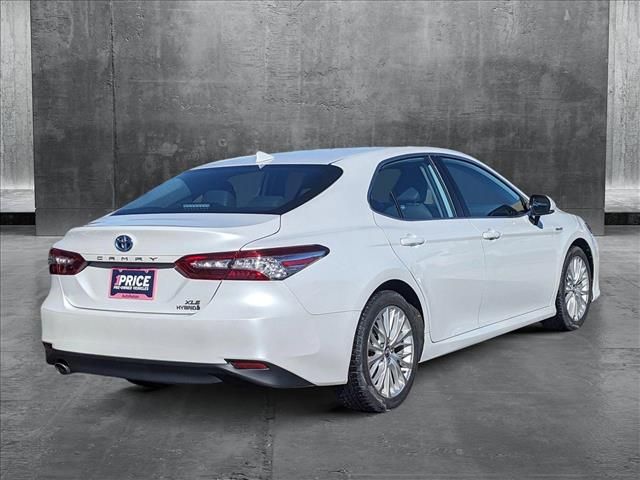 2020 Toyota Camry Hybrid XLE