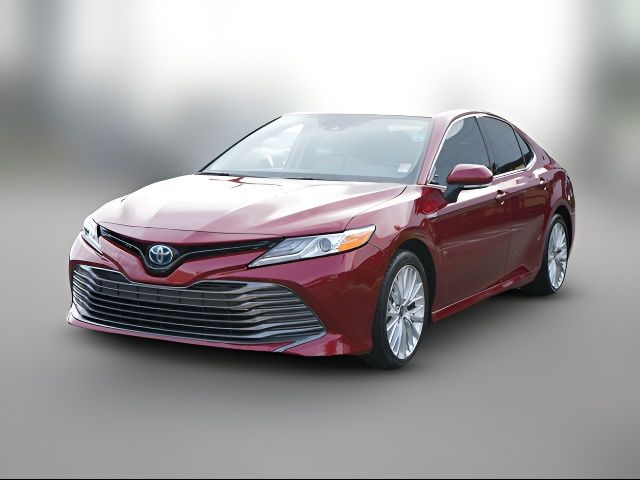 2020 Toyota Camry Hybrid XLE