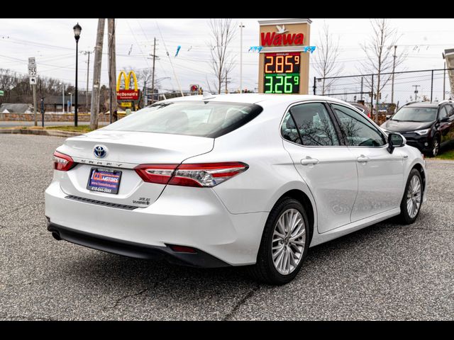 2020 Toyota Camry Hybrid XLE