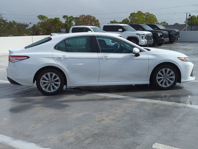 2020 Toyota Camry LE