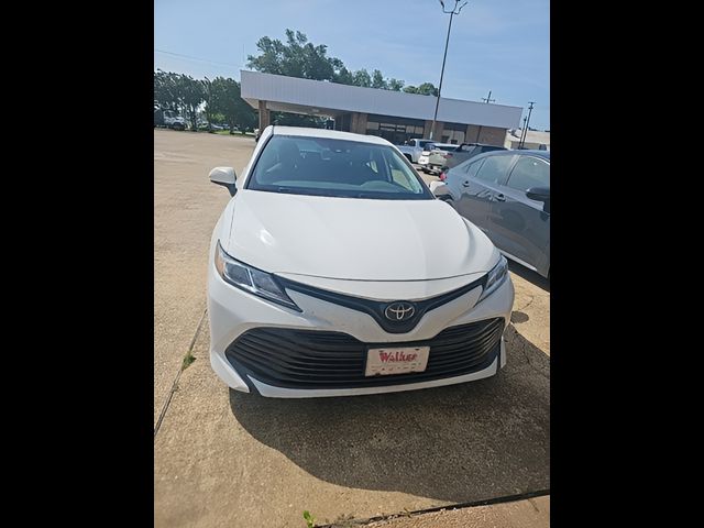 2020 Toyota Camry LE