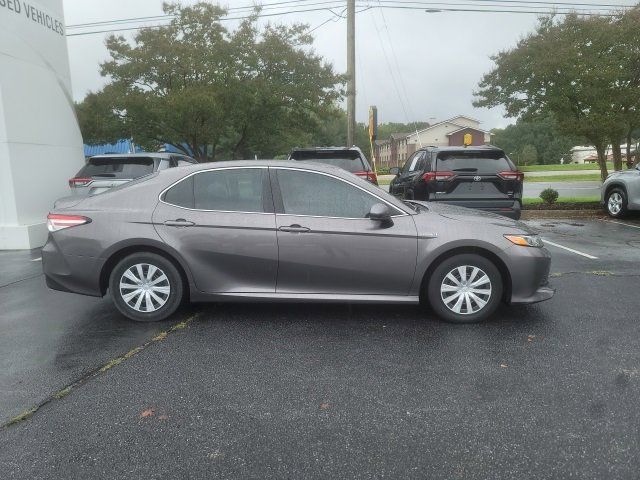 2020 Toyota Camry Hybrid LE