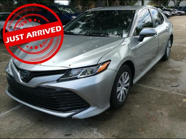 2020 Toyota Camry Hybrid LE