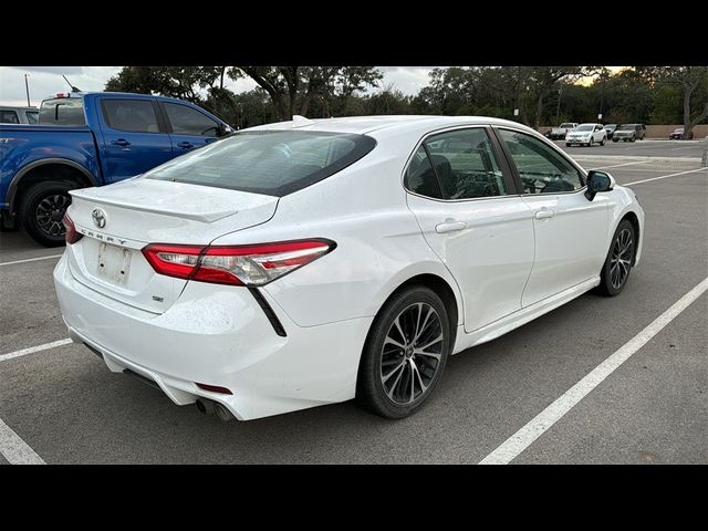 2020 Toyota Camry SE