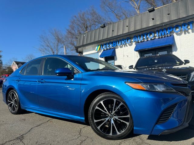 2020 Toyota Camry SE