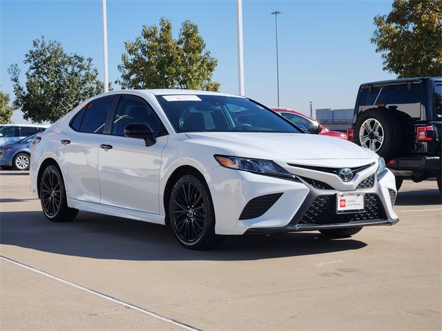 2020 Toyota Camry SE