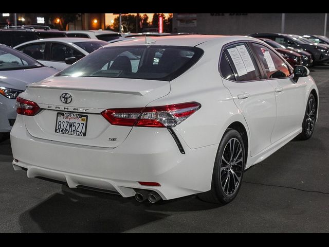 2020 Toyota Camry SE