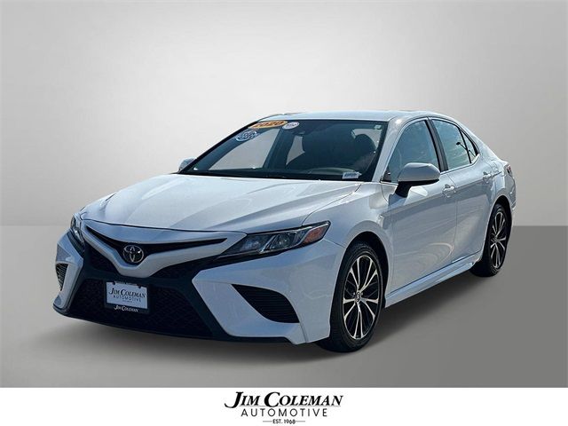 2020 Toyota Camry SE