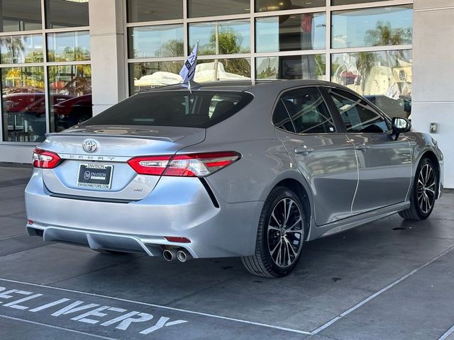 2020 Toyota Camry SE