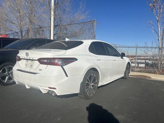 2020 Toyota Camry SE