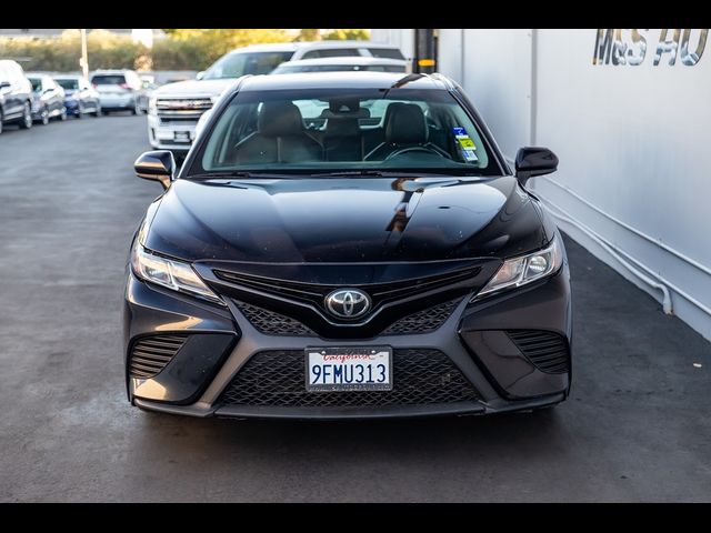 2020 Toyota Camry SE