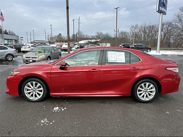 2020 Toyota Camry SE