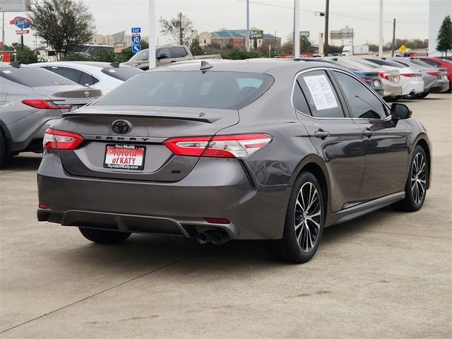 2020 Toyota Camry SE