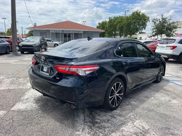 2020 Toyota Camry SE