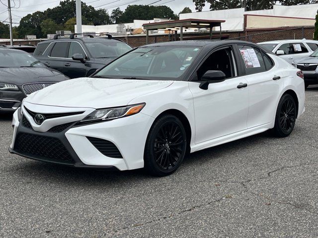 2020 Toyota Camry SE