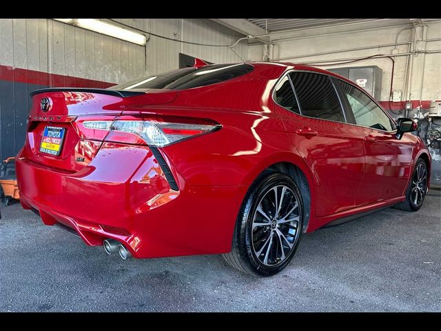 2020 Toyota Camry SE