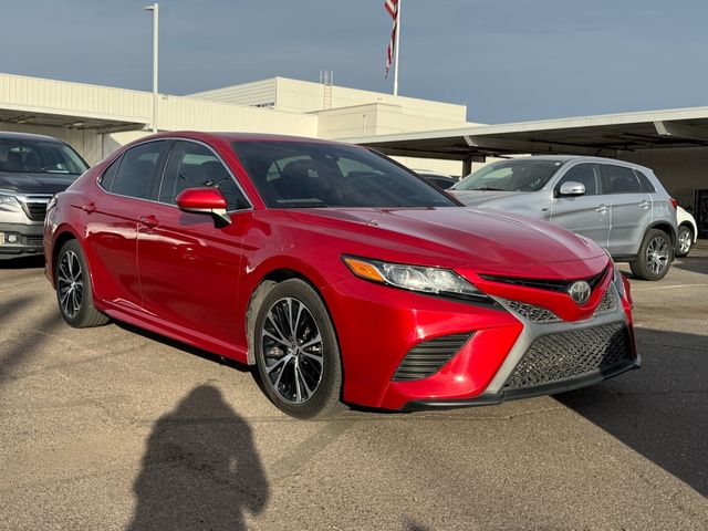 2020 Toyota Camry SE