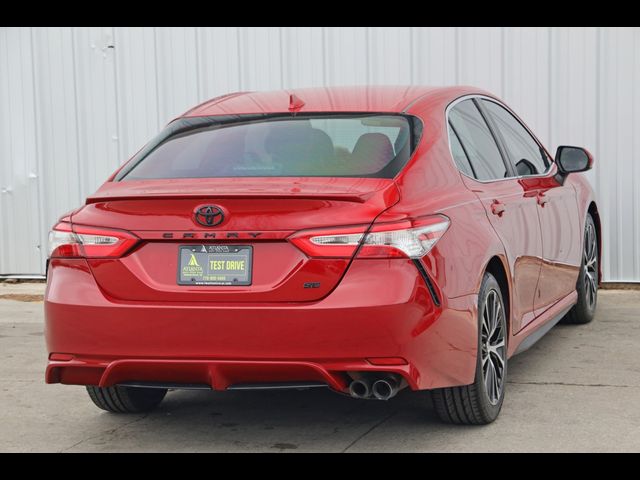 2020 Toyota Camry SE