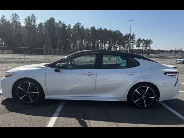 2020 Toyota Camry SE