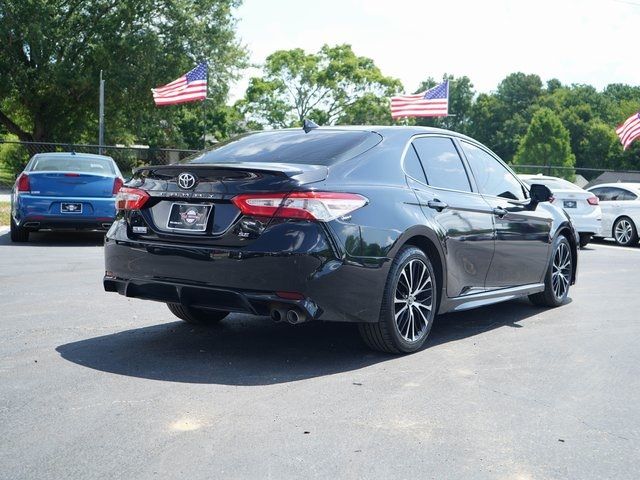 2020 Toyota Camry SE