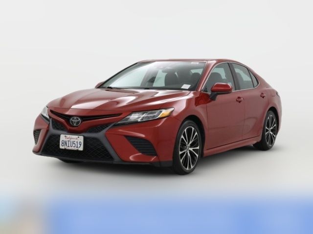 2020 Toyota Camry SE