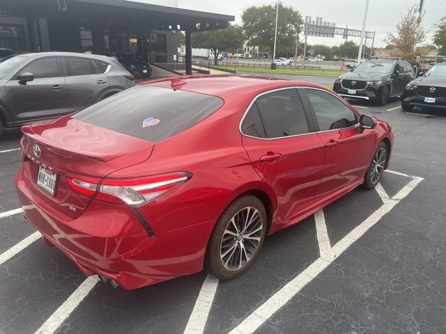 2020 Toyota Camry SE