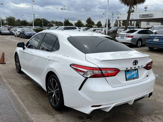 2020 Toyota Camry SE