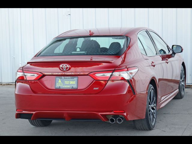 2020 Toyota Camry SE