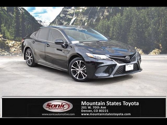 2020 Toyota Camry SE