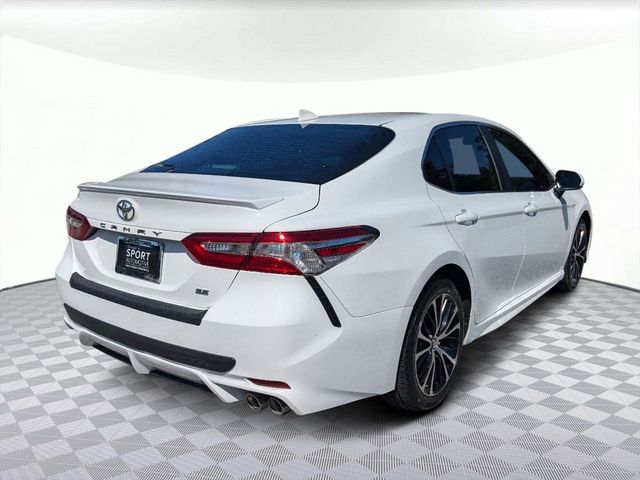 2020 Toyota Camry SE