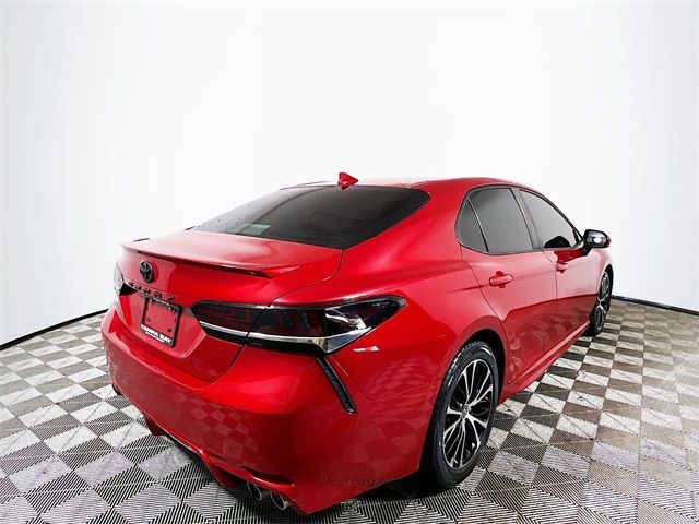 2020 Toyota Camry SE