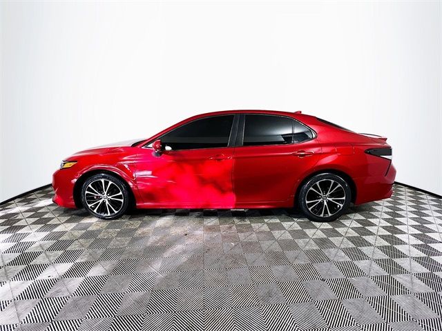 2020 Toyota Camry SE