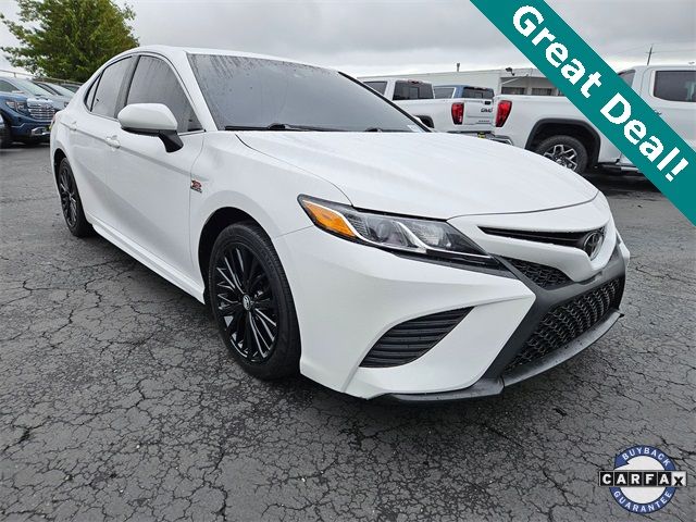 2020 Toyota Camry SE Nightshade