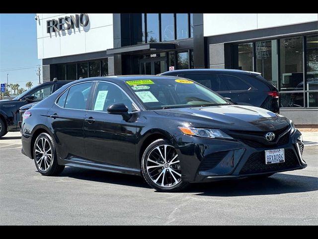 2020 Toyota Camry SE