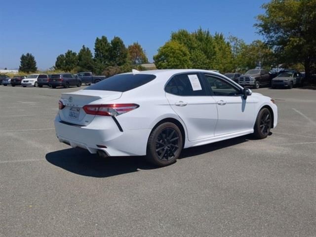 2020 Toyota Camry SE