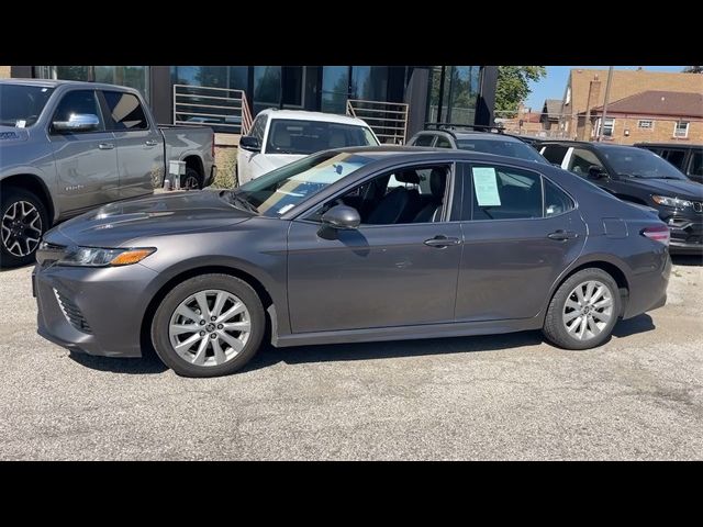 2020 Toyota Camry SE