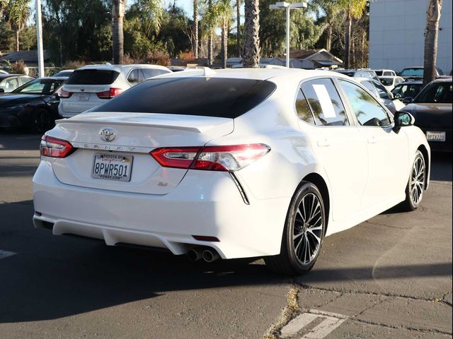 2020 Toyota Camry SE