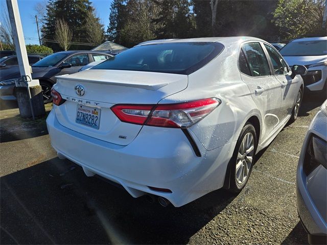 2020 Toyota Camry SE