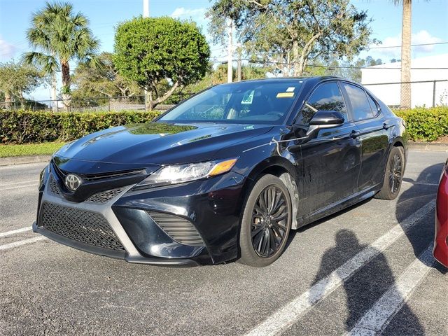 2020 Toyota Camry SE