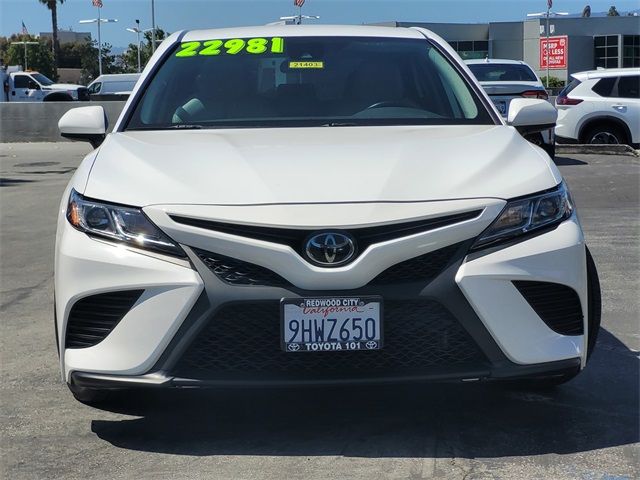 2020 Toyota Camry SE