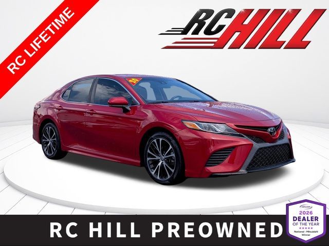 2020 Toyota Camry SE