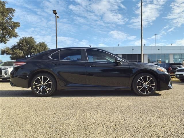 2020 Toyota Camry 