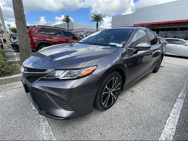 2020 Toyota Camry SE