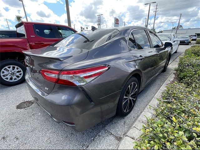 2020 Toyota Camry SE