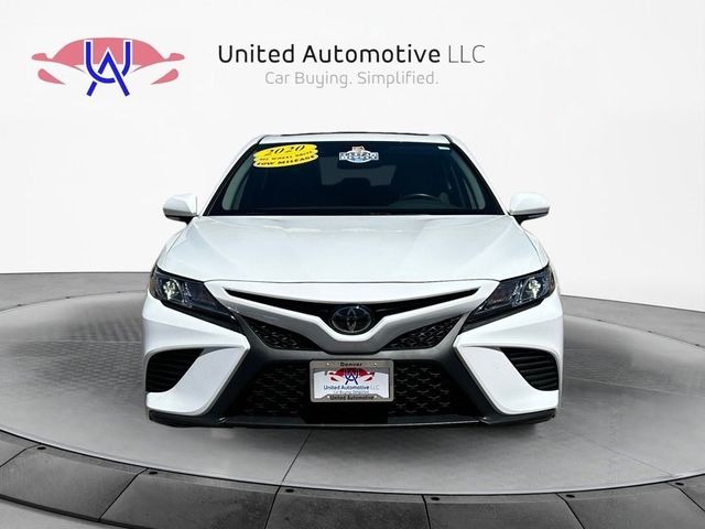 2020 Toyota Camry SE
