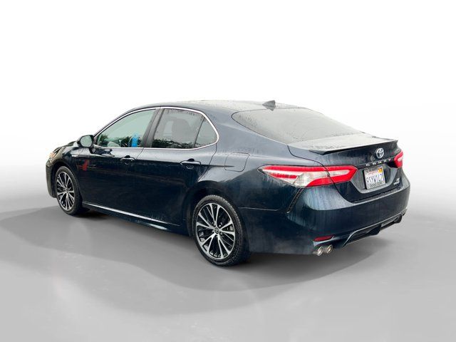 2020 Toyota Camry Hybrid SE