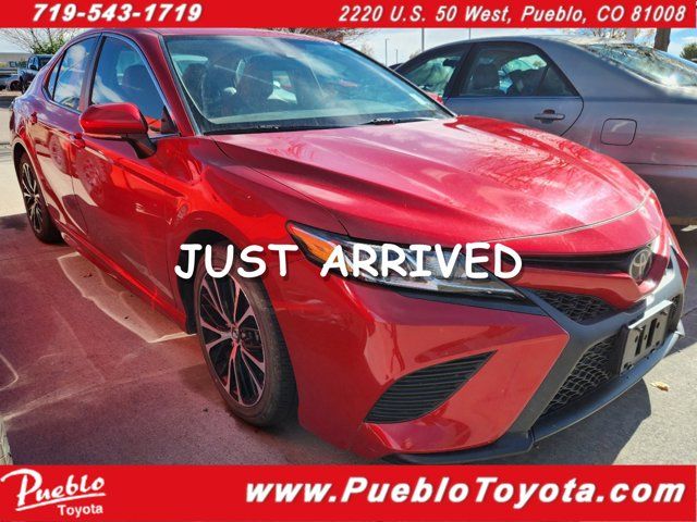 2020 Toyota Camry SE