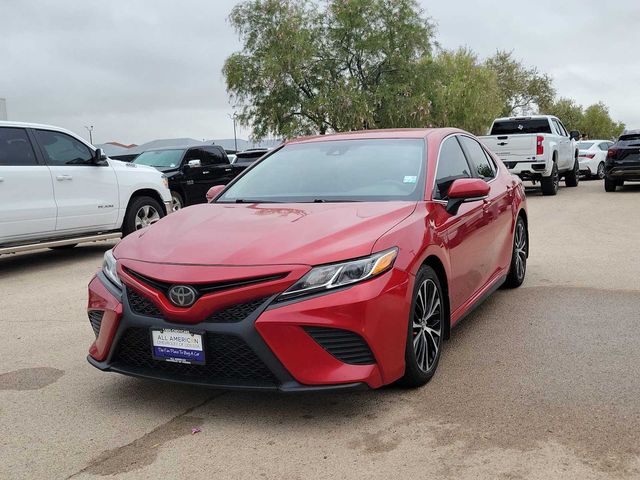 2020 Toyota Camry SE