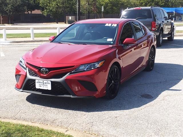 2020 Toyota Camry SE